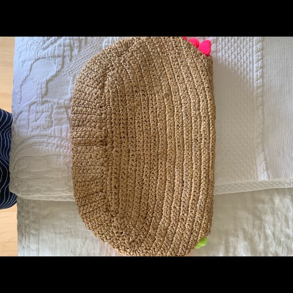 Lilly Pulitzer Cluch - Picture 6 of 6